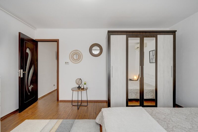 Drumul Taberei, Valea Furcii, studio cu dormitor, comision 0%.