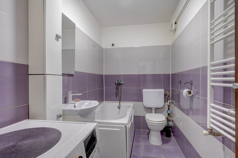 Drumul Taberei, Valea Furcii, studio cu dormitor, comision 0%.